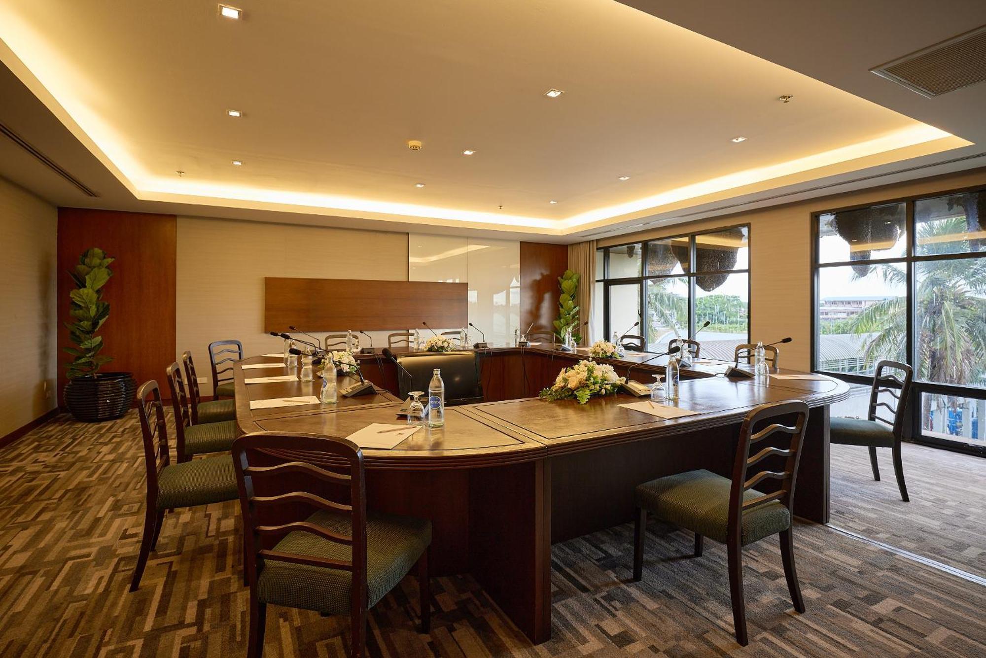 Rua Rasada Hotel - The Ideal Venue For Meetings & Events Транг Экстерьер фото